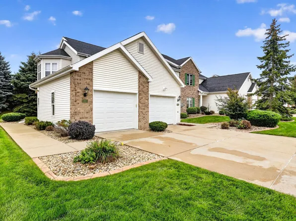 748 Dunn Ave, Oregon, WI 53575