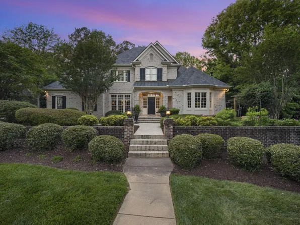 8913 Barleymoor Dr, Raleigh, NC 27615