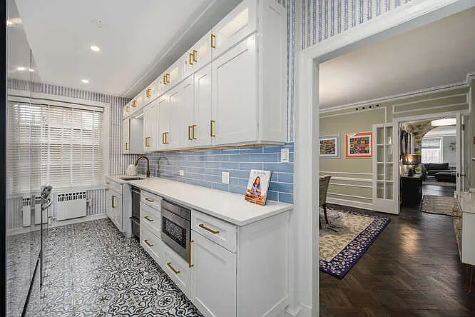 73 E Elm St #4B — Photo 7