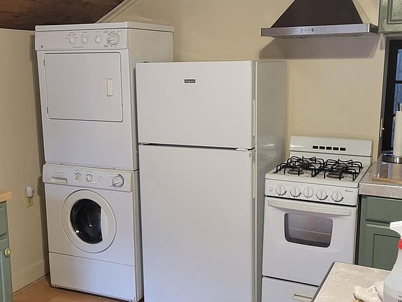 Washer and dryer included