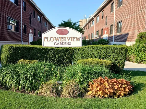 55 Tulip Avenue #B5-5, Floral Park, NY 11001