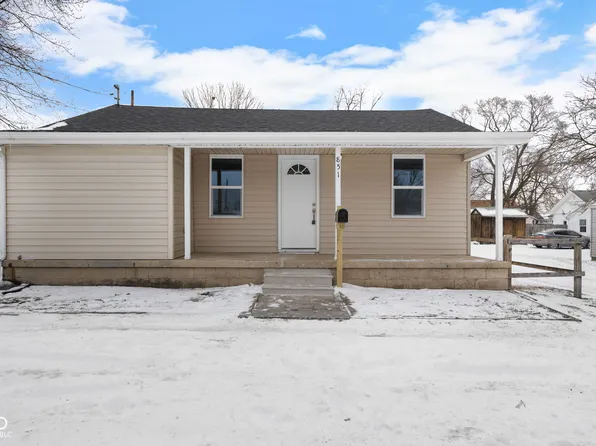 851 Rowe St, Frankfort, IN 46041