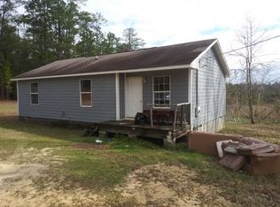 37 Center Dr, Seale, AL 36875