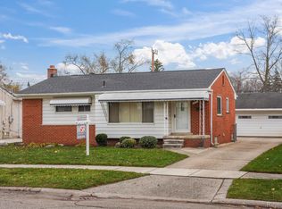 1312 N Stephen Ave, Clawson, MI 48017