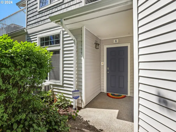 13702 SW Hall Blvd APT 1, Tigard, OR 97223