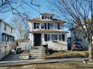 24106 137th Ave, Jamaica, NY 11422