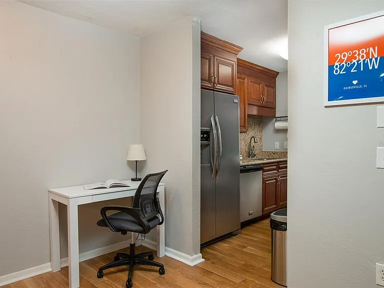 5143 SW 92nd Ct — Photo 4