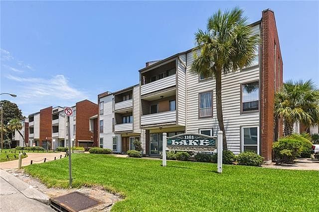 1st image of 1161 Lake Ave APT 206