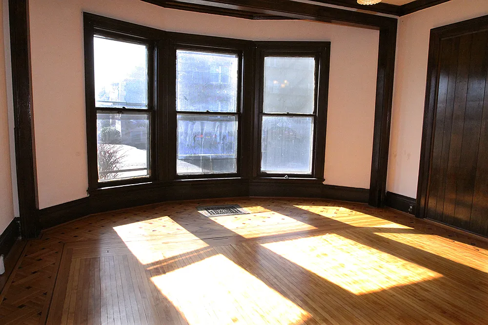 Building Photo - 485 University Ave #1
