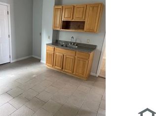 40 Croton Ter APT 3, Yonkers, NY 10701