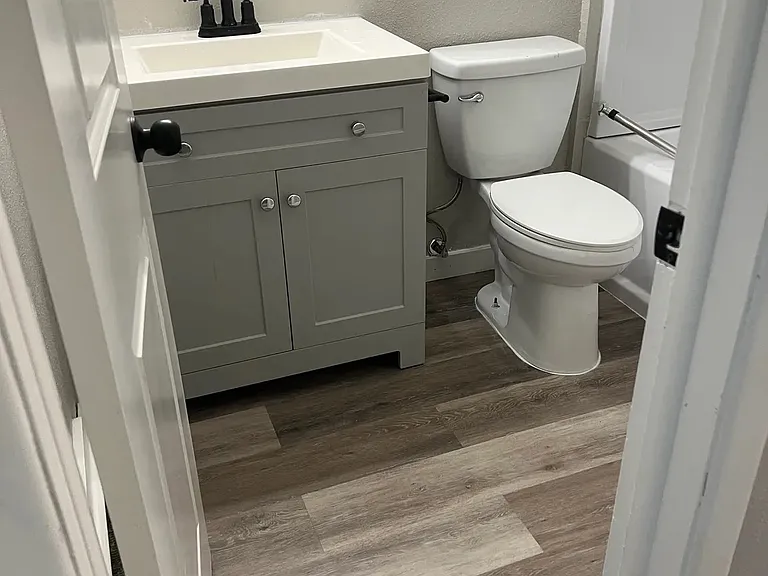 1525 S Holly St #202 — Photo 10