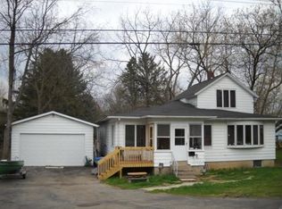 727 Walnut St, Baraboo, WI 53913