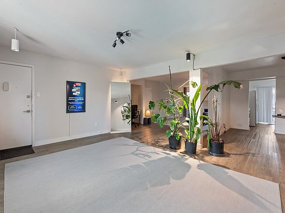 5th image of 8069 Meadow Rd APT 216