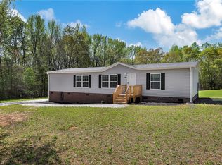 225 W Lake St, Iva, SC 29655