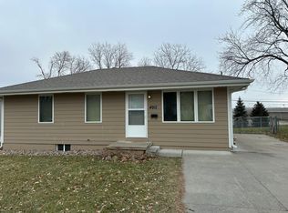 4911 Sunset Dr, Ralston, NE 68127