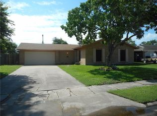 541 Greenway Dr, Corpus Christi, TX 78412