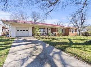 224 Cladorbon Dr, Cynthiana, KY 41031