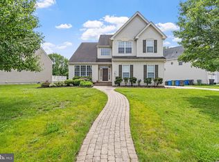 209 Windsor Dr, Swedesboro, NJ 08085