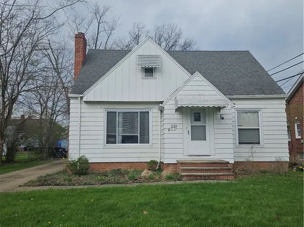 1520 Jaeger Dr, Lyndhurst, OH 44124