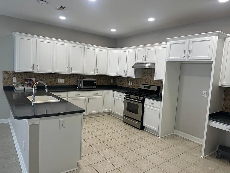 1637 Legendary Ln — Photo 3