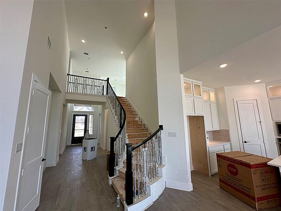 2nd image of 485 Lone Ranger Dr