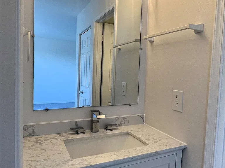439 Terry Ct #B4 — Photo 15