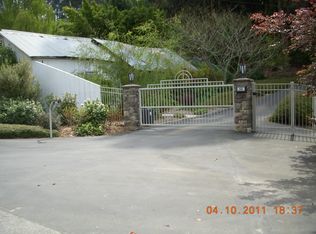 650 Paradise Rd, Salinas, CA 93907