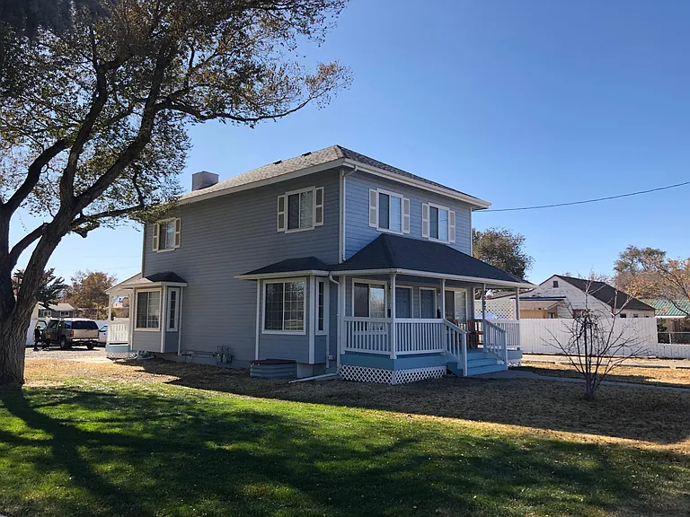 2507 Orchard Ave — Photo 1