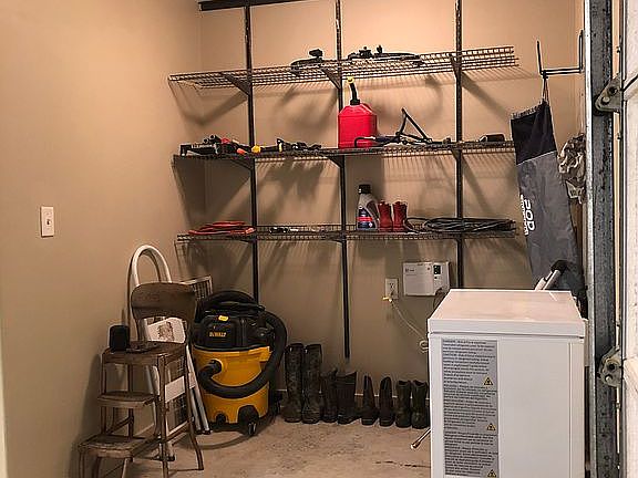 Spacious 2-car garage