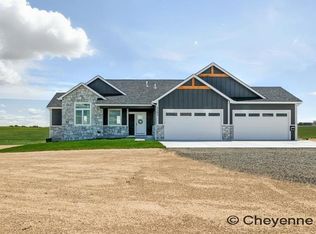 1103 Wineglass Rd, Cheyenne, WY 82009
