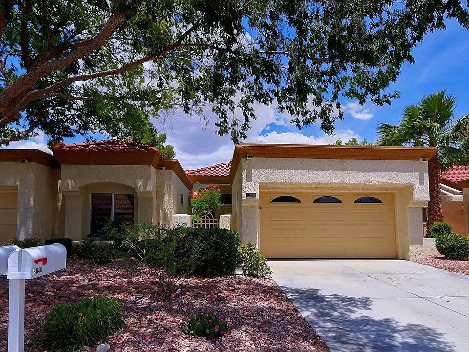 1st image of 8640 Desert Holly Dr