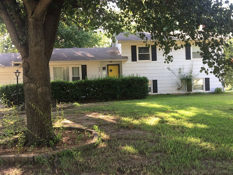 1st image of 433 N Terrace Dr