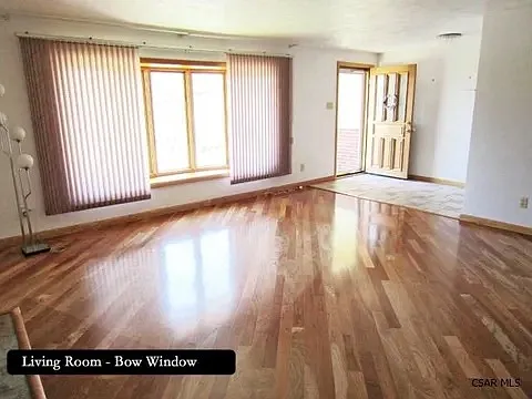 108 Dell St — Photo 3