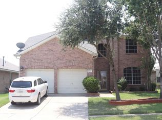 1055 Stream Dr, Grand Prairie, TX 75052