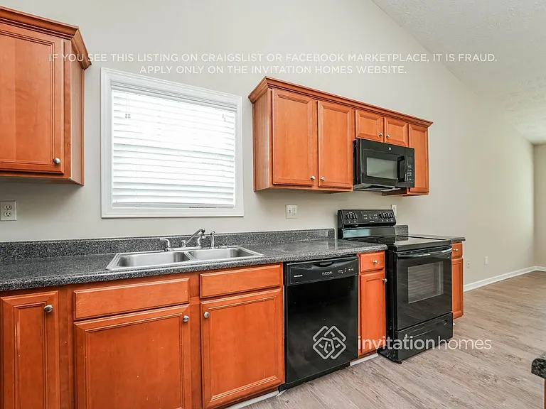 60 Green Gables Dr — Photo 8