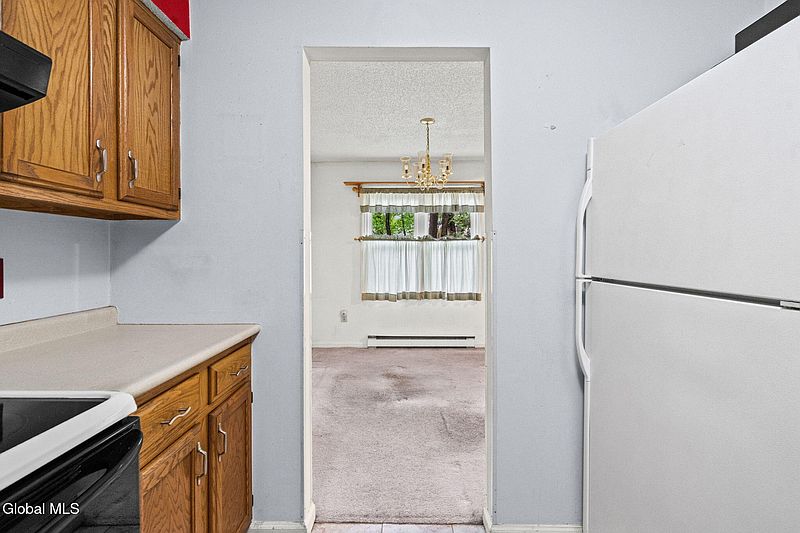 4th image of 3019 Squire Boulevard