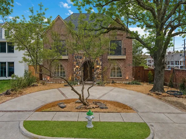 2945 Dyer St, Richardson, TX 75080