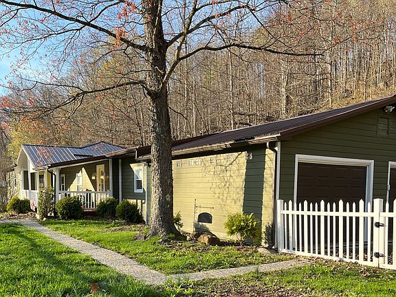 2nd image of 29 Frolic Ln