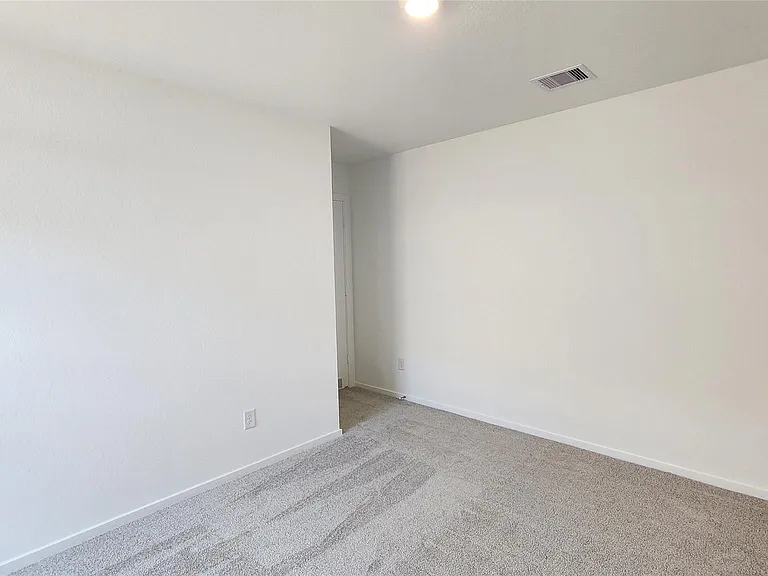 26850 Cascade Sunrise St — Photo 37