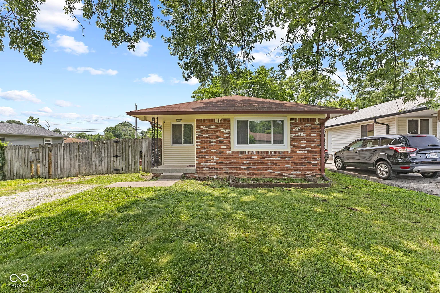 3898 S Randolph St photo 1