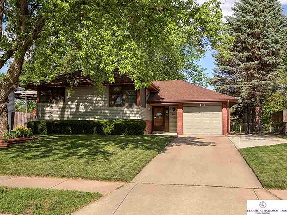 2nd image of 4217 N 94th St