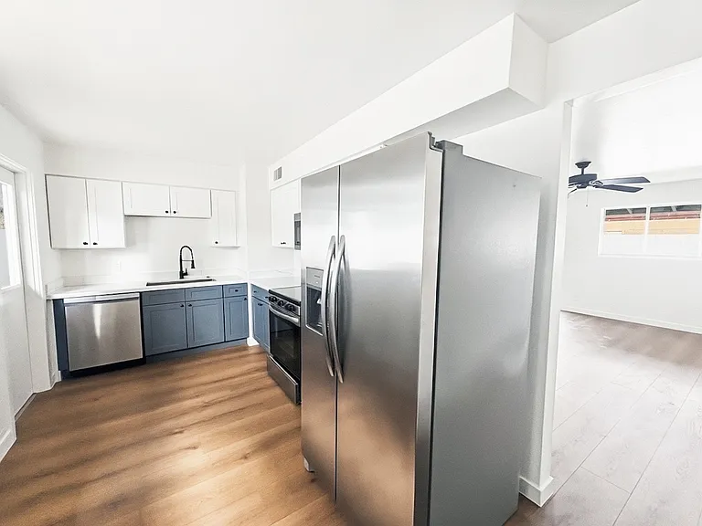 3020 E Yale St #2 — Photo 10