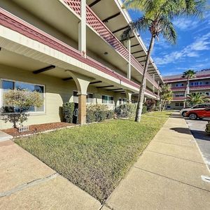 2073 Denmark St APT 37, Clearwater, FL, 33763