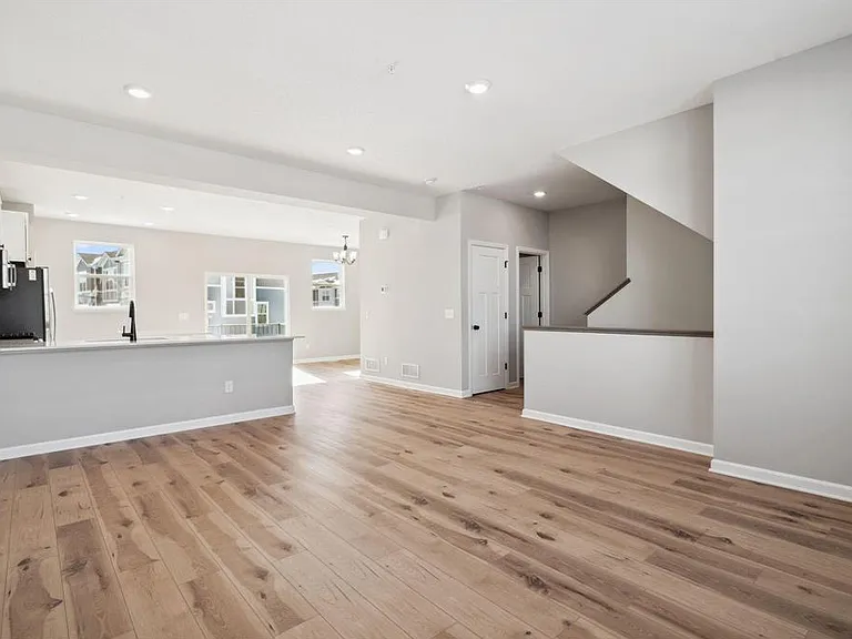 6770 Wildflower Way — Photo 10