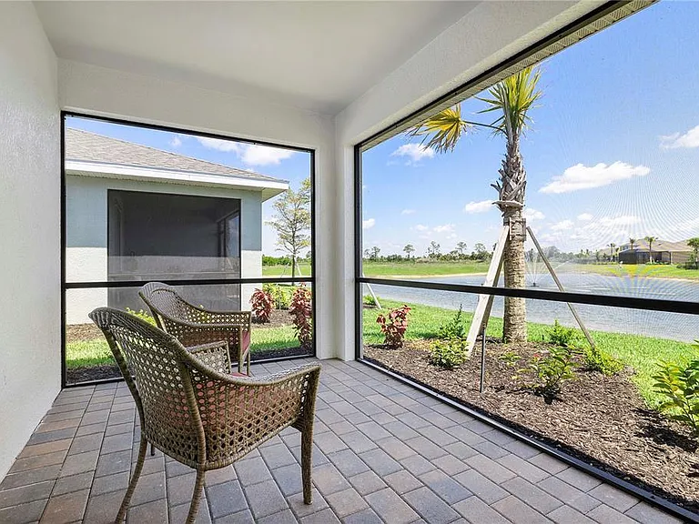 17639 Wild Iris Ln — Photo 19