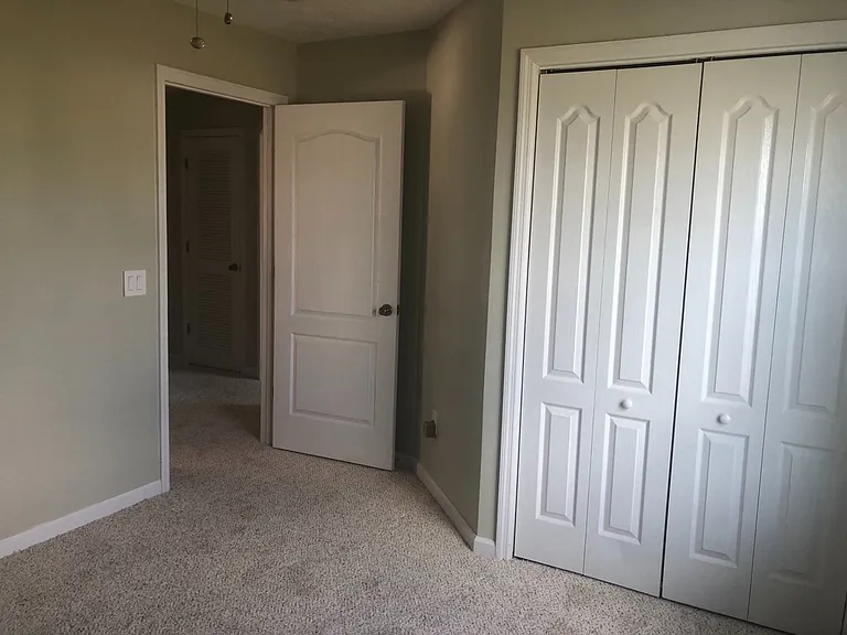 914 Amber Way — Photo 5