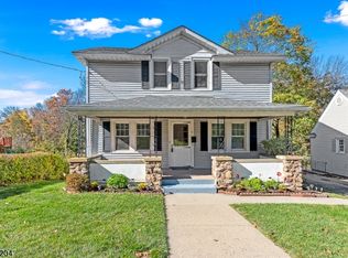 5 Flanders Rd, Netcong, NJ 07857