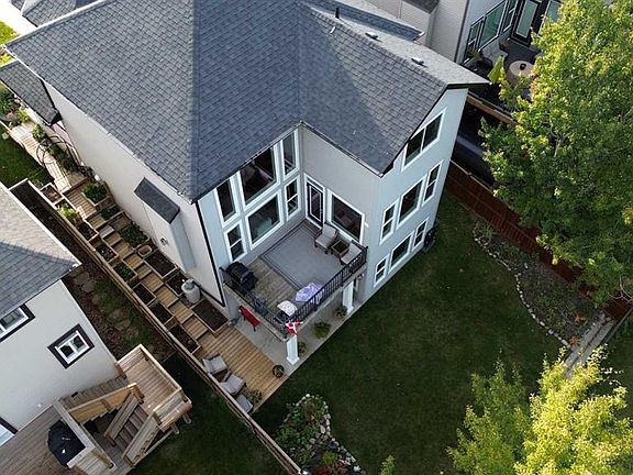 2nd image of 14 W Westmount Way