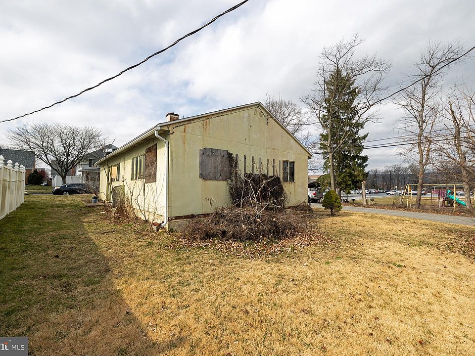 100 High St Enola Pa 17025 Zillow