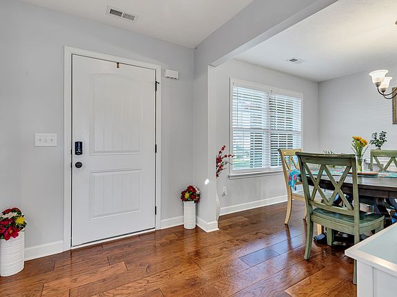 5th image of 2932 Ronstadt Dr